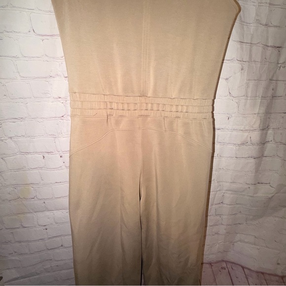 SPANX Sleeveless Beige Jumpsuit Size XL AirEssentials - Picture 10 of 10